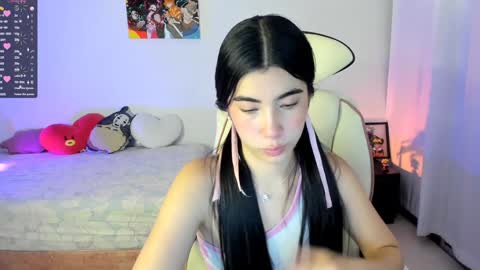 Snapshot of cyber_lizz chatting on 01.27.25 Liz online show from 01.27.25