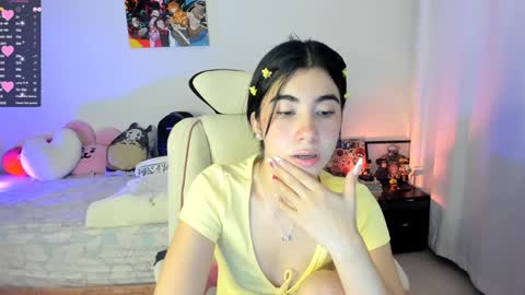 Snapshot of cyber_lizz chatting on 02.04.25 Liz online show from 02.04.25