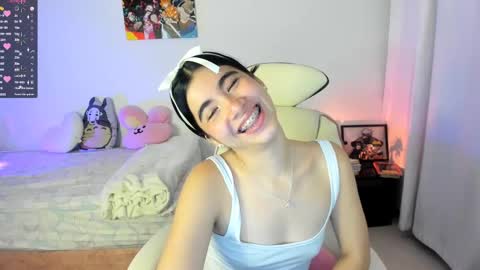 Snapshot of cyber_lizz chatting on 02.16.25 Liz online show from 02.16.25