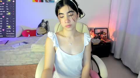 Snapshot of cyber_lizz chatting on 02.26.25 Liz online show from 02.26.25