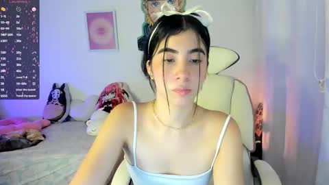 Snapshot of cyber_lizz chatting on 09.11.25 Liz online show from 09.11.25
