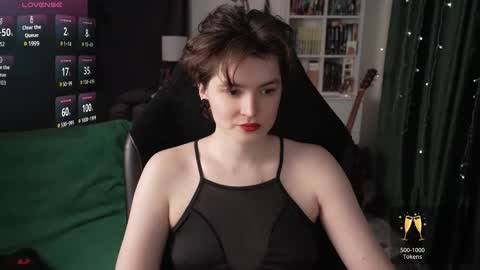 Snapshot of cybersamuraii chatting on 10.22.25 Helen Blossom online show from 10.22.25