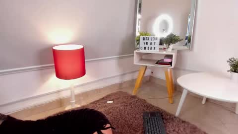 Cylie online show from 12.19.25