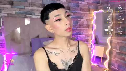 Snapshot of cyrus_tay chatting on 06.11.26 cyrus_tay online show from 06.11.26