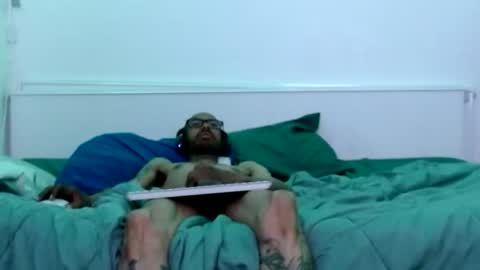 Snapshot of cyrusveal3 chatting on 06.15.26 SkinnyTattedGuy online show from 06.15.26