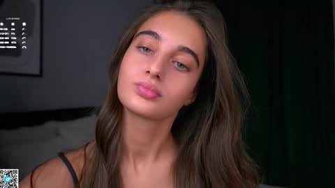 Isabella online show from 11.22.25