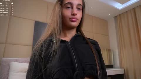 Isabella online show from 04.11.26