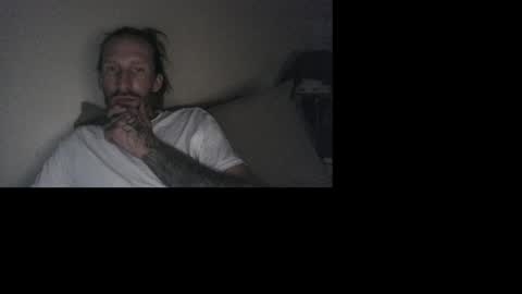 Snapshot of d0pefr33 chatting on 10.27.25 hairTies4two online show from 10.27.25
