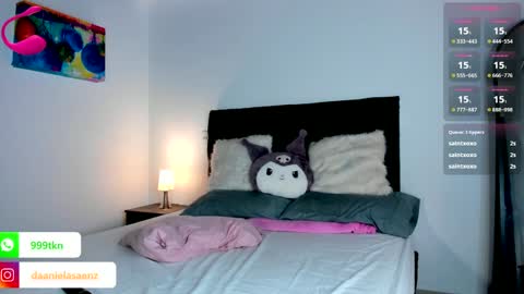 Daniela Saenz online show from 01.12.25