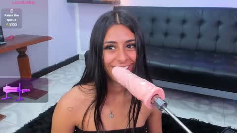 Daniela  online show from 02.11.25