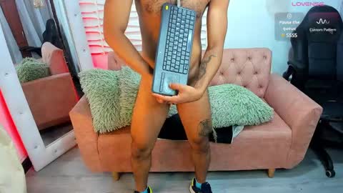 Mauricio online show from 02.20.25