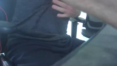 Snapshot of dad45bod chatting on 01.01.25 dad45bod online show from 01.01.25