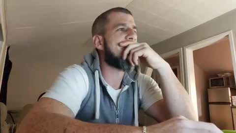 Snapshot of daddo1477 chatting on 11.25.25 daddo1477 online show from 11.25.25