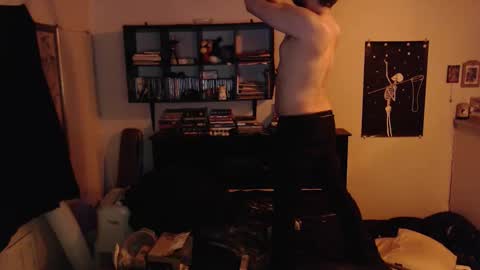 Snapshot of daddy_werewolf chatting on 03.27.26 daddy_werewolf online show from 03.27.26
