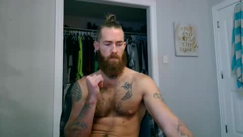 Snapshot of daddyafterdark1 chatting on 05.14.26 daddyafterdark1 online show from 05.14.26