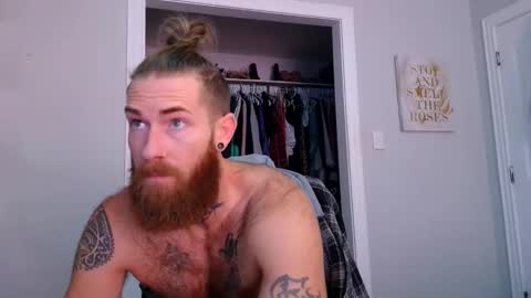 Snapshot of daddyafterdark1 chatting on 05.22.26 daddyafterdark1 online show from 05.22.26