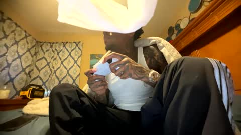 Snapshot of daddyjanimal chatting on 04.18.26 sexy tatted king bbc online show from 04.18.26