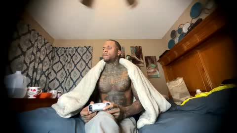 Snapshot of daddyjanimal chatting on 05.03.26 sexy tatted king bbc online show from 05.03.26