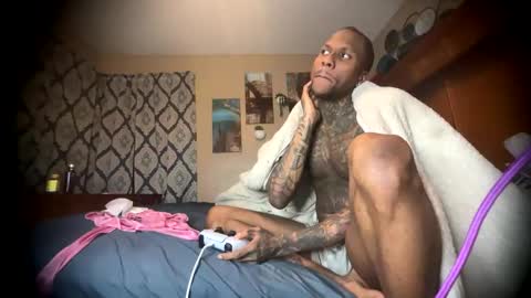 Snapshot of daddyjanimal chatting on 05.16.26 sexy tatted king bbc online show from 05.16.26
