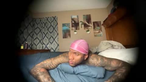 Snapshot of daddyjanimal chatting on 05.16.26 sexy tatted king bbc online show from 05.16.26