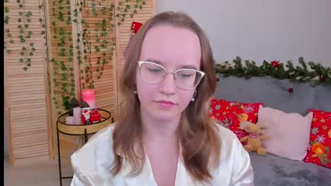 Snapshot of daddys_favorit chatting on 12.21.24 Jane online show from 12.21.24