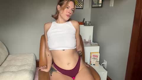 Snapshot of daddysfav_xx chatting on 10.18.25 princess online show from 10.18.25