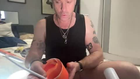 Snapshot of daddyswede23 chatting on 05.22.26 daddyswede23 online show from 05.22.26