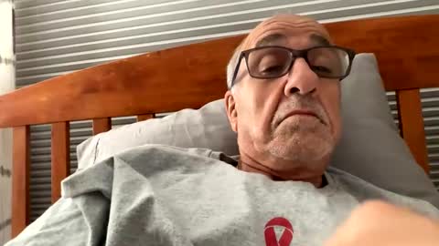 Snapshot of daddyweis chatting on 10.03.25 daddyweis online show from 10.03.25