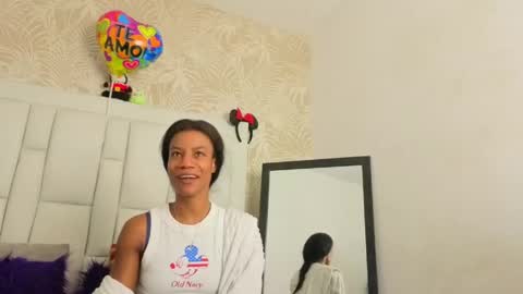Snapshot of daffnelewis chatting on 04.18.26 daffnelewis online show from 04.18.26