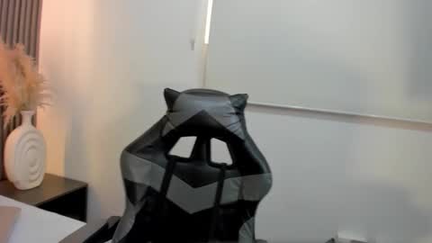 D A  F N E online show from 01.14.26