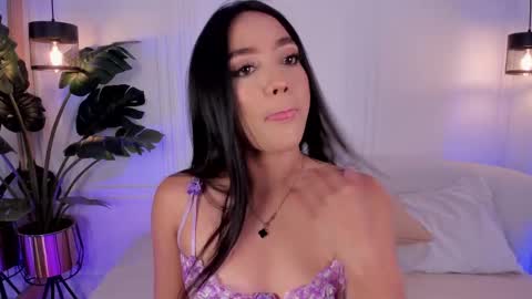 dafne_hillss online show from 11.19.25