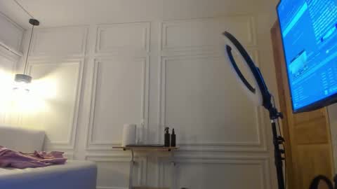 dafne_hillss online show from 02.09.26