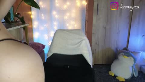 Snapshot of dafne_shark chatting on 01.11.25 LORENA  online show from 01.11.25