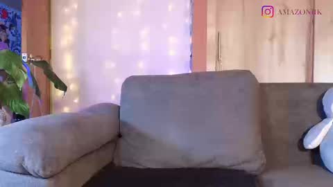 Snapshot of dafne_shark chatting on 09.20.25 LORENA  online show from 09.20.25