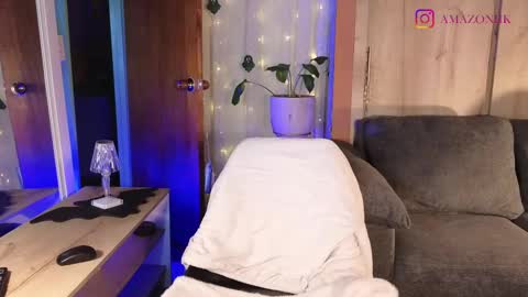 Snapshot of dafne_shark chatting on 10.01.25 LORENA  online show from 10.01.25