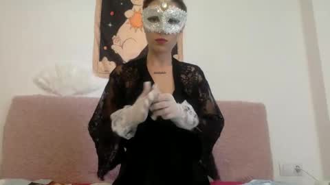 Snapshot of dafnesqueeze chatting on 12.04.24 dafnesqueeze online show from 12.04.24