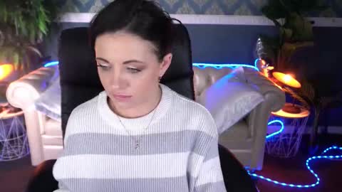 Snapshot of dafni_mon chatting on 03.02.26 Dafni Mon online show from 03.02.26