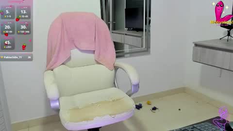 Dahian  online show from 11.06.25