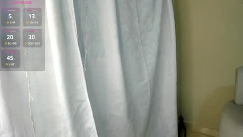Snapshot of dahian_carter chatting on 05.27.26 Dahian online show from 05.27.26
