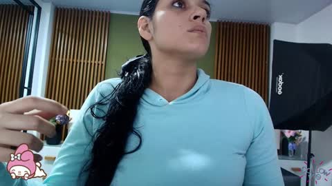  Dahiana  online show from 01.12.25