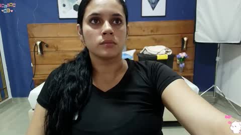  Dahiana  online show from 09.11.25