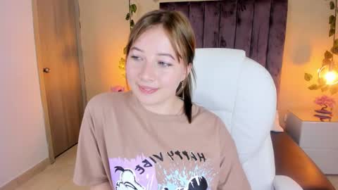 Snapshot of dahlia_rousse chatting on 09.28.25 Dahlia online show from 09.28.25