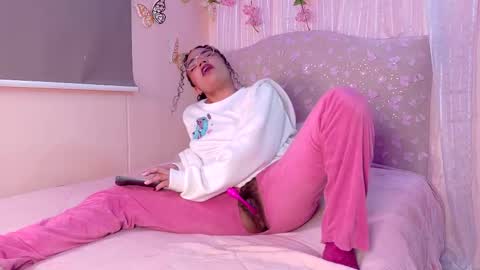 Snapshot of dahliabrowniee chatting on 02.19.26 Dahli online show from 02.19.26