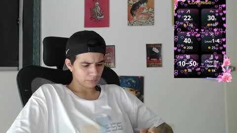 Snapshot of dahliarios chatting on 05.15.26 lorena online show from 05.15.26