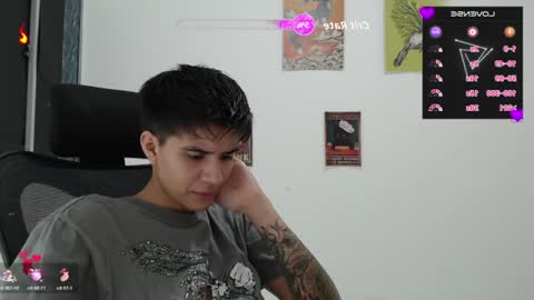 Snapshot of dahliarios chatting on 06.17.26 lorena online show from 06.17.26
