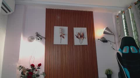 Snapshot of dai_06 chatting on 01.10.25 DAI online show from 01.10.25