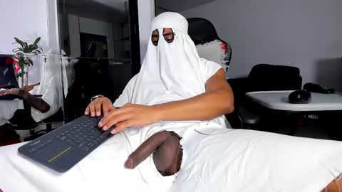 Snapshot of daikokuten_ chatting on 11.01.25 daikokuten_ online show from 11.01.25