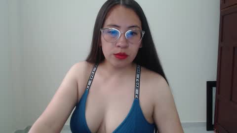 Snapshot of daily_queen19 chatting on 05.26.26 Carol online show from 05.26.26