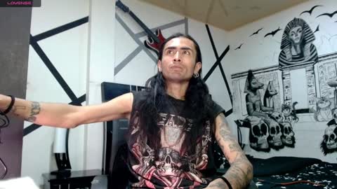 Snapshot of daimon_rock01 chatting on 01.15.25 felipe online show from 01.15.25