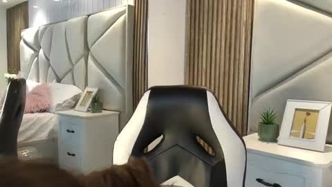 Snapshot of daimondti chatting on 09.14.25 DaimonTi online show from 09.14.25